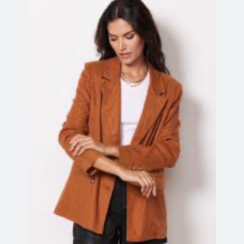 Evereve: Alexa Double Breasted Blazer. XS. Carmel Cafe. Brand new with tags!